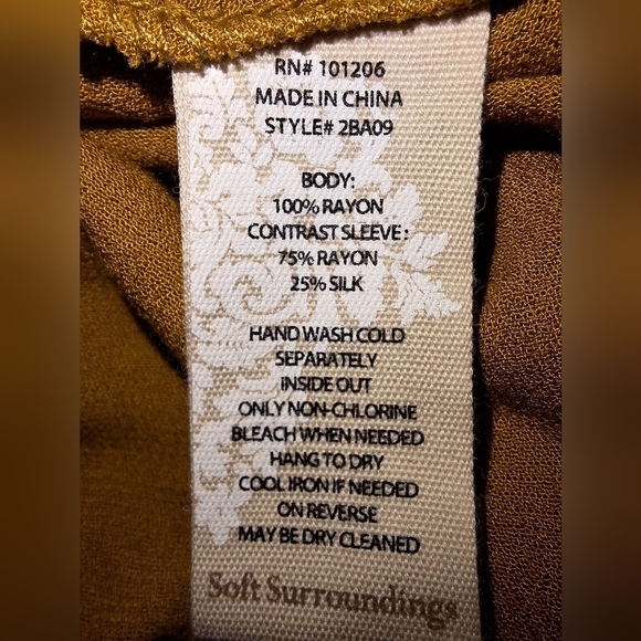 A Soft Surroundings velvet and sheer long sleeve tunic top in a size lar… - Picture 5 of 6